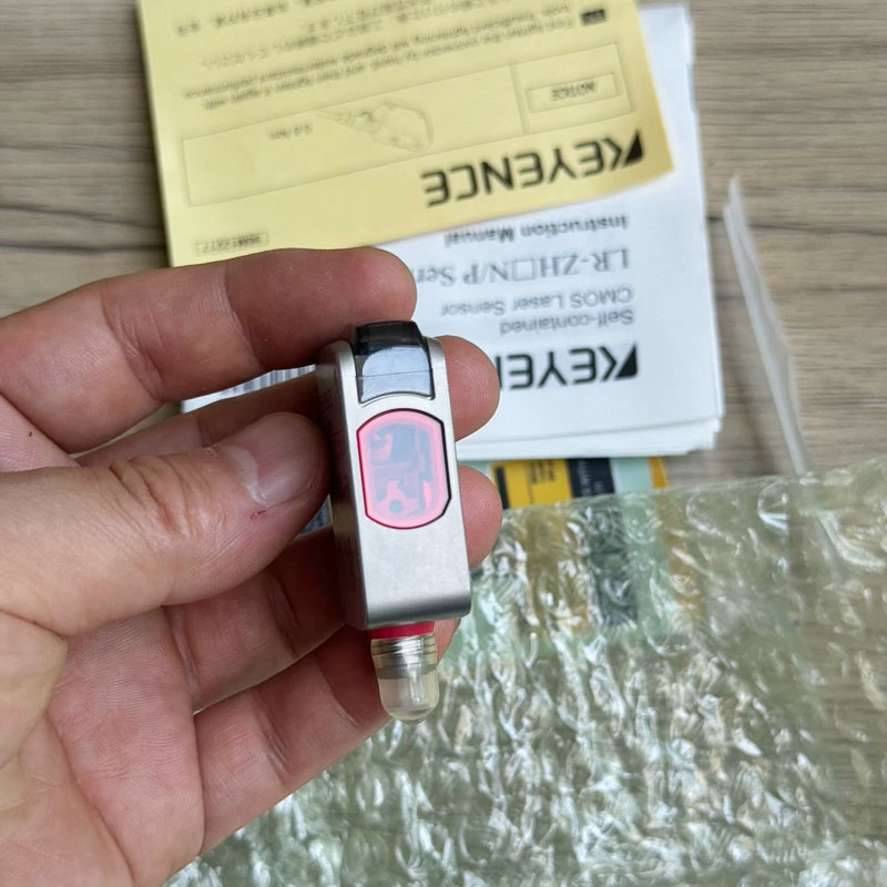 เซ็นเซอร์เลเซอร์ KEYENCE รุ่น  - Industrial Laser Brands บทวิจารณ์และราคา